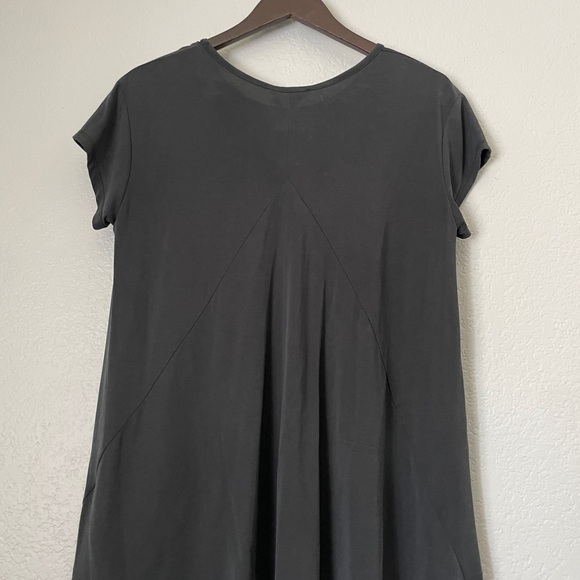 SADIE & SAGE High Low Black Tee Medium - Picture 3 of 4